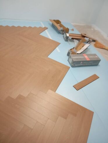 напольное покрытие: Профессиональная укладка напольных покрытий «ёлочка» - Монтаж SPC/LVT