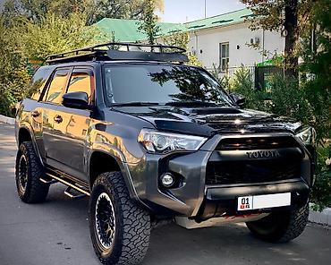 Toyota 4Runner: 2019 г., 4 л, Автомат, Бензин, Внедорожник — 2