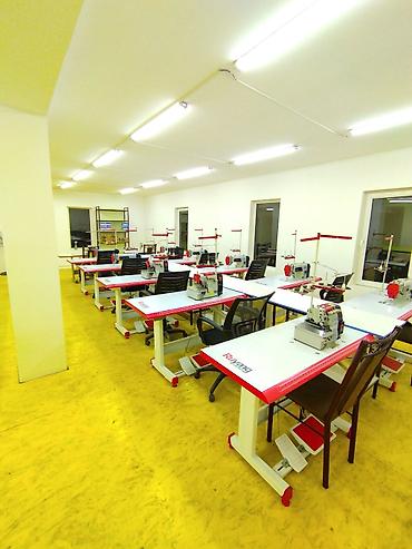 Швеи: Швея, Постоянная, Прямострочка, Район: Красный Строитель ж/м, Рубашки и блузы, Оплата: Сдельная, Опыт работы: 1-2 года опыта — 4