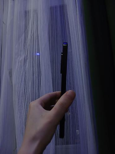 realme c71 qiymeti: Smartfon – qara rəng, nazik və yüngül korpus. Xüsusiyyətlər: - Arxa — 3