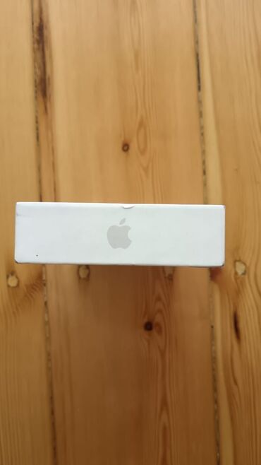 Apple iPhone: IPhone 16e, 256 GB, White Titanium, Zəmanət