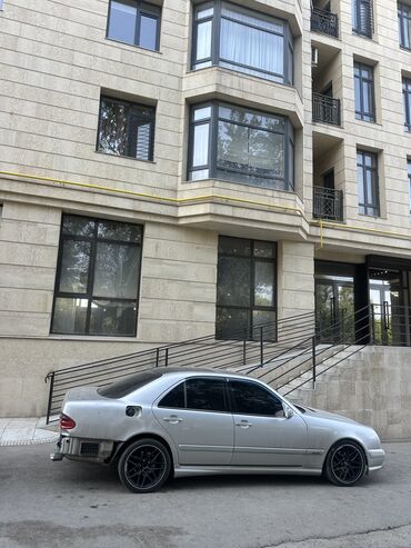 продаю дом бизнес: Сатам Дүкөн Турак үйдө, 140 кв. м, ПСО (өзү оңдоп түзөтүп бүтүү үчүн), Эшиги өзүнчө, 1 кабат