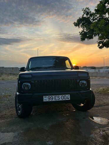 car parking multiplayer niva: VAZ (LADA) 4x4 Niva: 1.7 l | Ofrouder/SUV