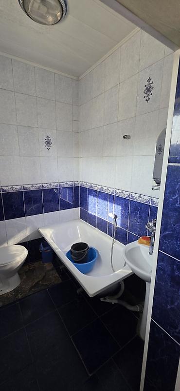 Продажа коттеджей и домов: 🏡 Продаётся дом 📍 Бишкек, ж/м Касым (район Кудайберген базара) 🛏 5+ — 13