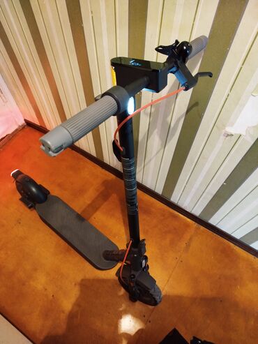 Elektrikli samokatlar: Yeni Elektrik samokat 10", 501 - 750 Vt, 16 - 25 km/s, Ünvandan götürmə, Pulsuz çatdırılma — 2