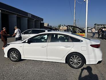 Hyundai: Hyundai Sonata: 2018 г., Седан — 4