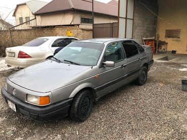 паасат б3: Volkswagen Passat: 1992 г., 1.8 л, Механика, Бензин, Седан