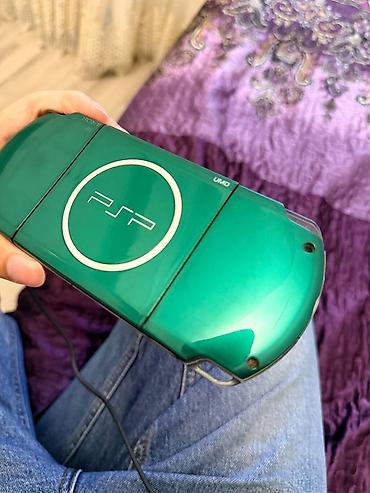 купить psp go: Sony PSP-3000 portativ oyun konsolu – xüsusi yaşıl rəng — 4