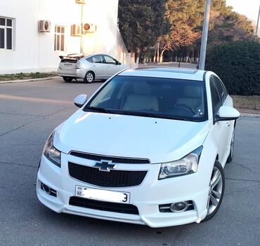 islenmis masinlar: Chevrolet Cruze: 1.4 l | 2011 il 182476 km Sedan