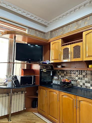 bar stoyka: Mebel yaxşı və səliqəli işlənib Uzunluğu 6 metr, hündürlüyü 2.4 metr — 3