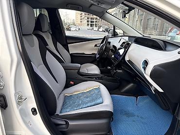 prius 2019: Toyota Prius: 2019 г., 1.8 л, Вариатор, Гибрид, Хэтчбэк — 3