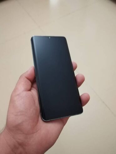 8gunun telefonudu her şeyi var 1il qaranti: Xiaomi Mi 10 Lite 5G