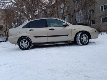 машина голф 4: Ford Focus: 2000 г., 1.8 л, Механика, Бензин, Седан