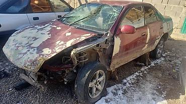 Toyota: Toyota : 1998 г., Бензин — 2