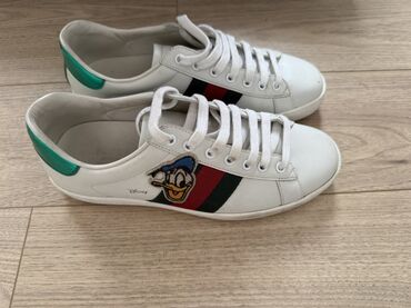 Krossovka ve ketlər: Gucci, Ölçü: 40, rəng - Ağ, İşlənmiş