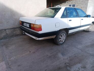 туфли белые бу: Audi 100: 1988 г., 1.8 л, Механика, Бензин, Седан