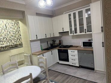 квартира старый талчок: 3 комнаты, 110 м², Индивидуалка, 1 этаж, Евроремонт