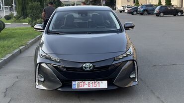 Toyota: Toyota Prius: 2018 г., 1.8 л, Вариатор, Электромобиль, Универсал