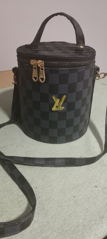 mona mini torbica: Elegant purse, Louis Vuitton