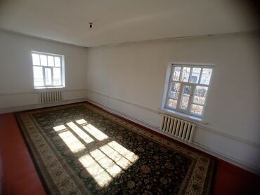 продажа домов в городе бишкек: 100 м², 8 комнат, Кухонная мебель