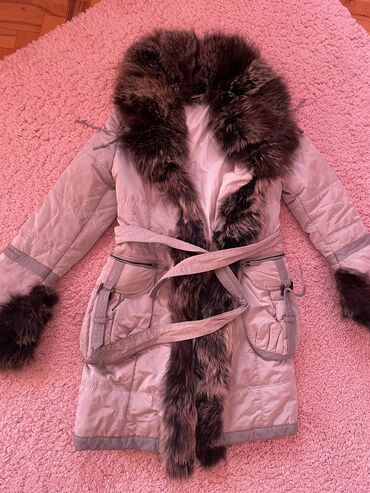 zenska kratka jakna italijanska markirana belfe: S (EU 36), Jednobojni, Sa postavom, Krzno