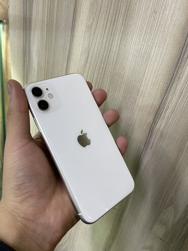 редим 10 с: IPhone 11, Б/у, 128 ГБ, Белый, Защитное стекло, Чехол, 74 %