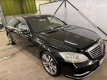 решетка радиатора w221: Mercedes-Benz S-Class: 2010 г., 5 л, Автомат, Бензин, Седан — 3