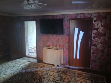 в городе токмок: Дом, 110 м², 5 комнат, Собственник, Старый ремонт
