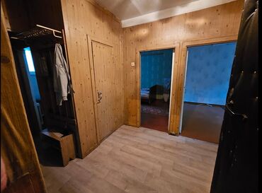 квартира город токмак: 3 комнаты, 61 м², 106 серия улучшенная, 1 этаж, Старый ремонт