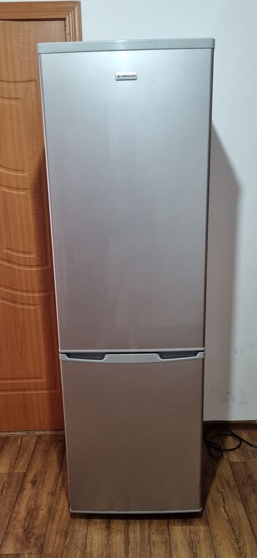 холодильники авангард: Холодильник Б/у, Двухкамерный, 175 *