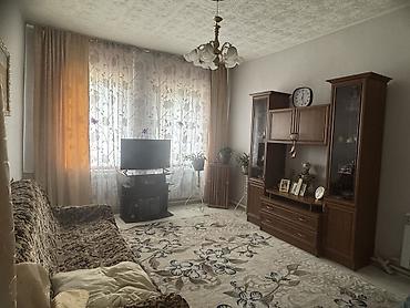 Продажа коттеджей и домов: Продается дом в Бишкеке в районе красный строитель. Участок 4 сотки — 3