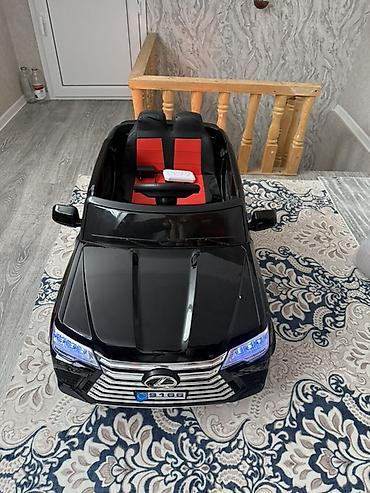 машинка детская: Uşaq üçün elektrikli miniatür avtomobil – Lexus dizaynlı, qara rəng — 1
