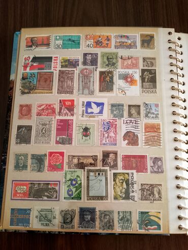 Numizmatika i filatelija: Album velikog formata sa više od 1000 maraka i nekoliko blokova — 12