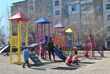 недвижимость в токмоке: 2 бөлмө, 44 кв. м, 105-серия, 5 кабат, Косметикалык ремонт