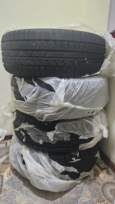 купить резину на москвич: Шины 235 / 55 / R 17, Зима, Комплект, Легковые