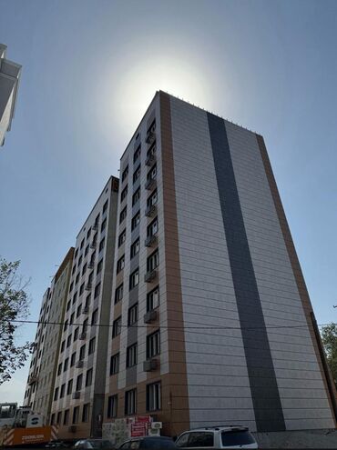 продаю пол дом пишпек: 2 комнаты, 68 м², Элитка, 7 этаж, ПСО (под самоотделку)