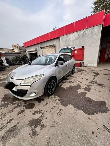uc tekerli motor: Renault Megane: 1.5 l | 2009 il Hetçbek — 2