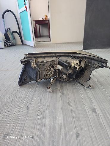 мотор жетта: Правое передняя фара в сборе для автомобиля Toyota Land Cruiser 200 — 4
