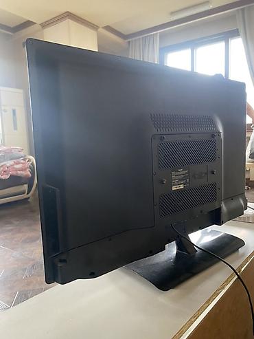 телн: Телевизор YASIN, LED, диагональ около 32" (визуально). Классическая — 2