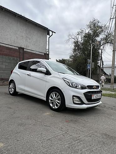 аренда авто спарк: Chevrolet Spark: 2019 г., 1 л, Автомат, Бензин, Хэтчбэк — 1