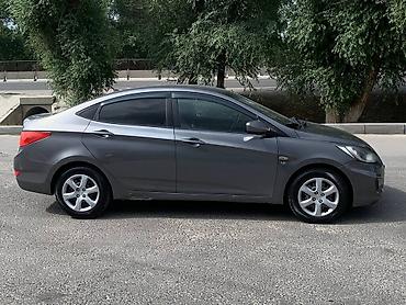 sprinter bazar: Hyundai Solaris: 2012 г., 1.6 л, Автомат, Бензин, Седан — 4