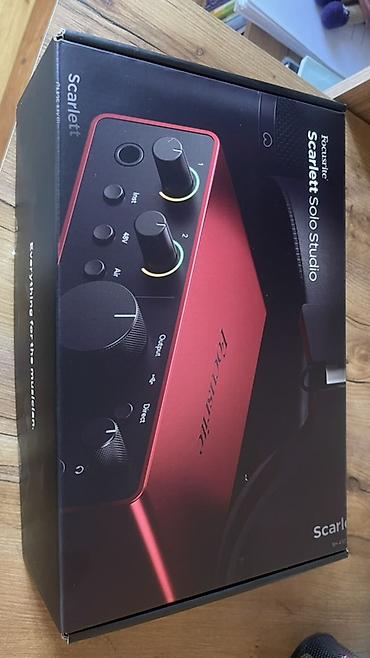 Səs kartları: Focusrite Scarlett 4i4 Solo Studio 4th gen - studio dəsti Məzmun: - — 1