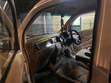 Honda: Honda Stepwgn: 2002 г., 2 л, Автомат, Бензин, Минивэн — 9