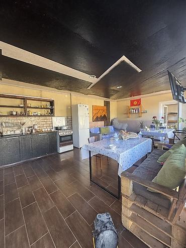 Продажа отелей и хостелов: ‼️ ПРОДАЁТСЯ ГОСТЕВОЙ ДОМ НА ИССЫК-КУЛЕ! 🏡 📍 с. Тамчы, ул. Акеева — — 15