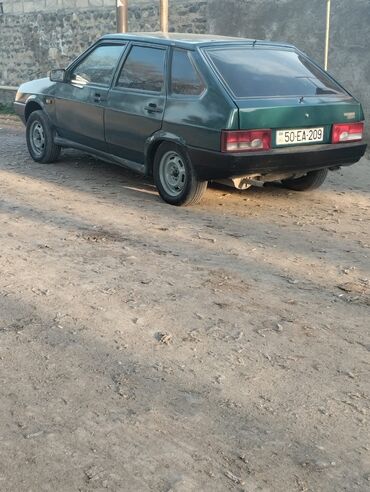 VAZ (LADA): Vaz 2109 hatchback Xüsusiyyətlər: - Kuzov: 5 qapılı hatchback, tünd — 18