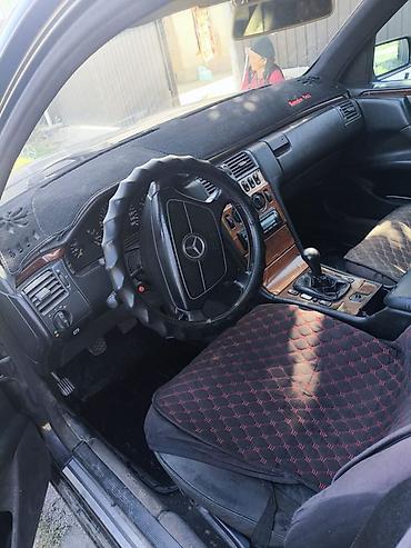 м рул: Mercedes-Benz E-Class: 1999 г., 2.9 л, Кол менен иштөөчү, Дизель, Универсал — 3