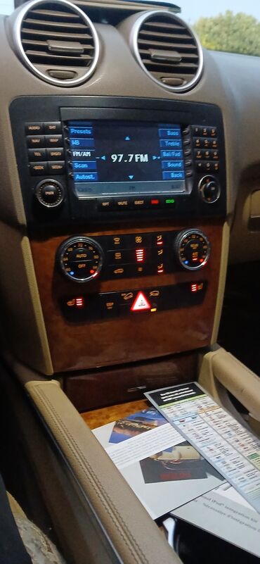 Mercedes-Benz: Mercedes-Benz M-Class: 3.5 l | 2008 il Ofrouder/SUV — 7