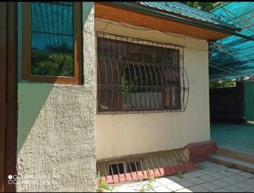 дом кв: 100 м², 3 комнаты