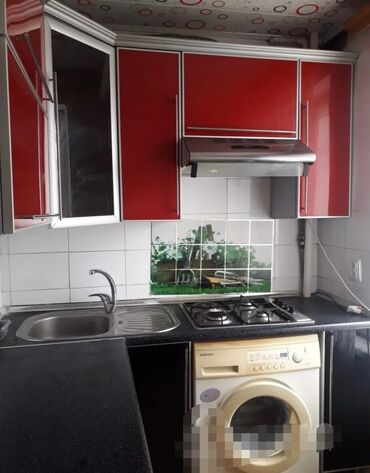 kirayə evlər 150: Qara qarayev metrosuna 3 deqelik mesafede 5/3 de 2otaq 50 kv esyali