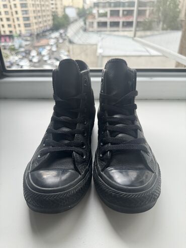 Кроссовки и спортивная обувь: Кеды Converse Chuck Taylor Leather оригинал Кожанные черные Размер